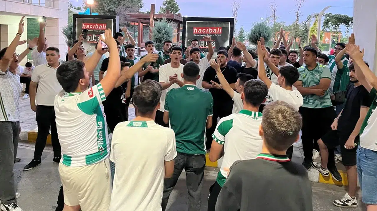 Konyaspor’un yeni hocasına coşkulu karşılama yapılacak