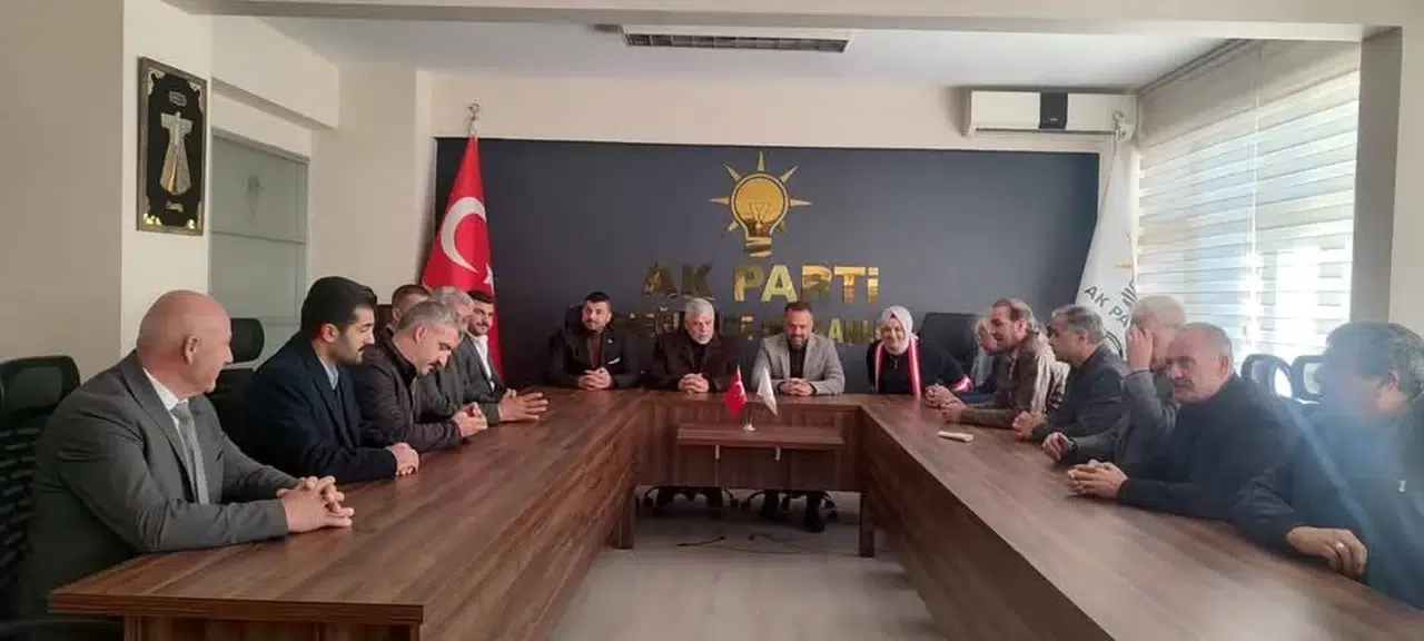 Konya’da Cumhur İttifakı buluştu! Yeni başkan çalışmaya başladı