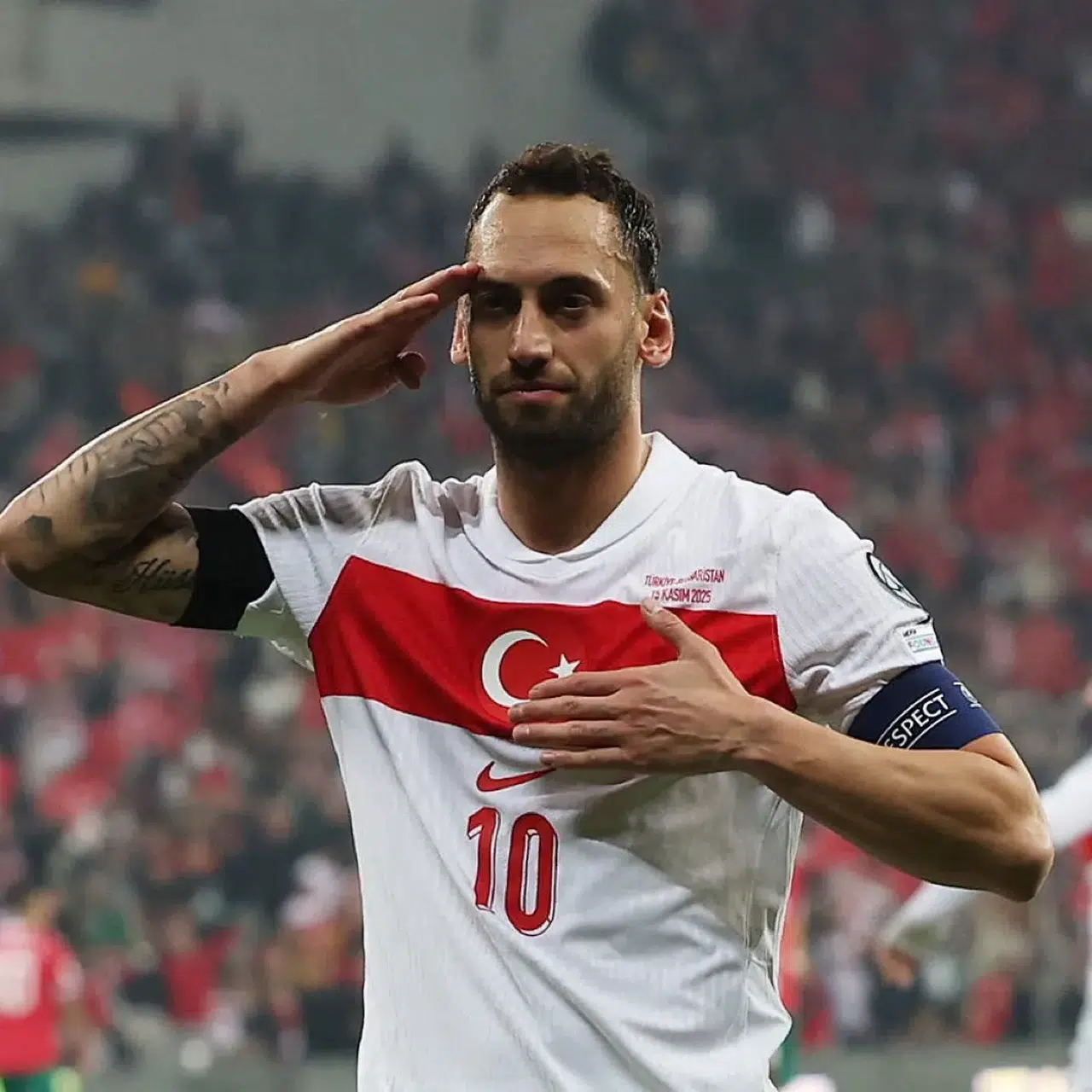 Hakan Çalhanoğlu’ndan duygusal jest! Golü kime armağan etti?