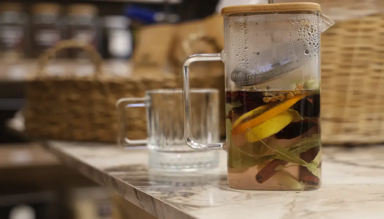 Uzmanlardan kritik uyarı: Fazla bitki çayı ölümcül olabilir!