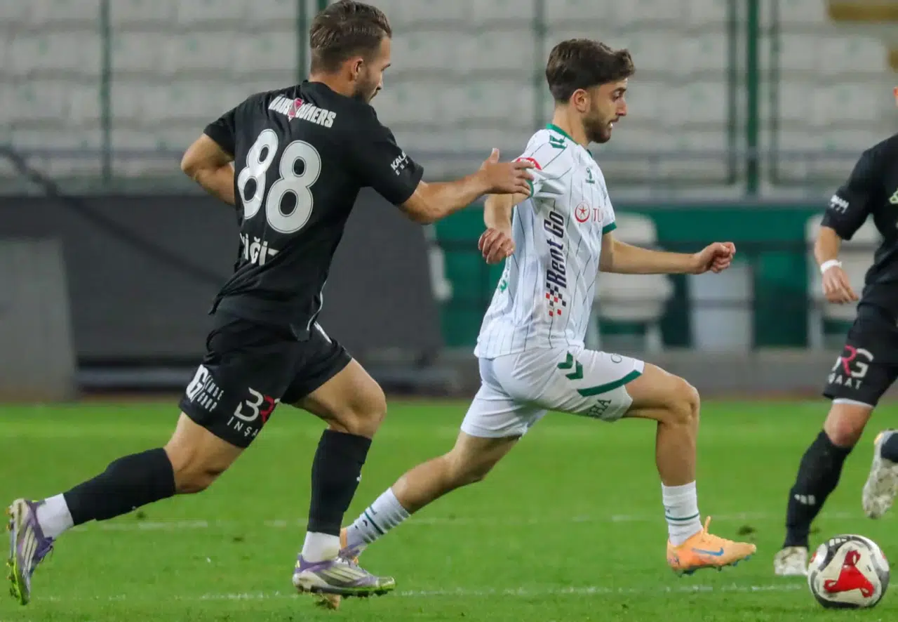 Kırmızı kart gören Konyasporlu oyuncuya ağır ceza yolda!