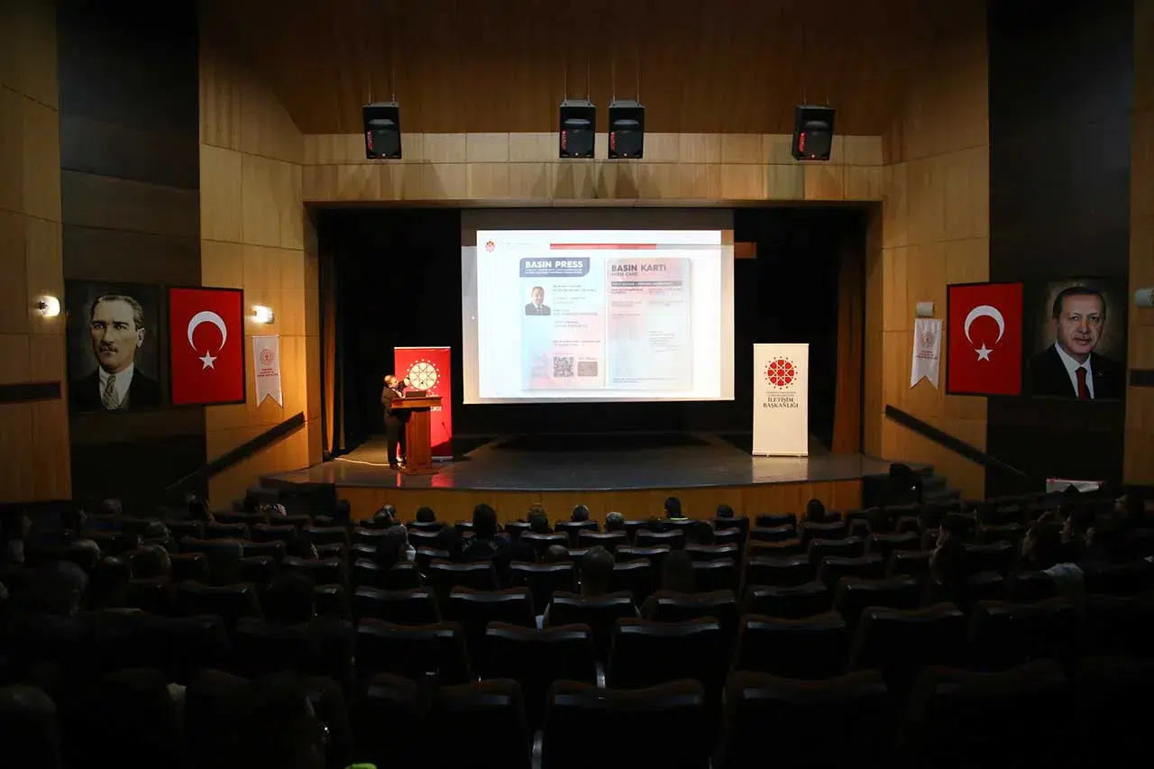 Karaman’da emniyet ve jandarma personeline “Basın Kartı” tanıtıldı