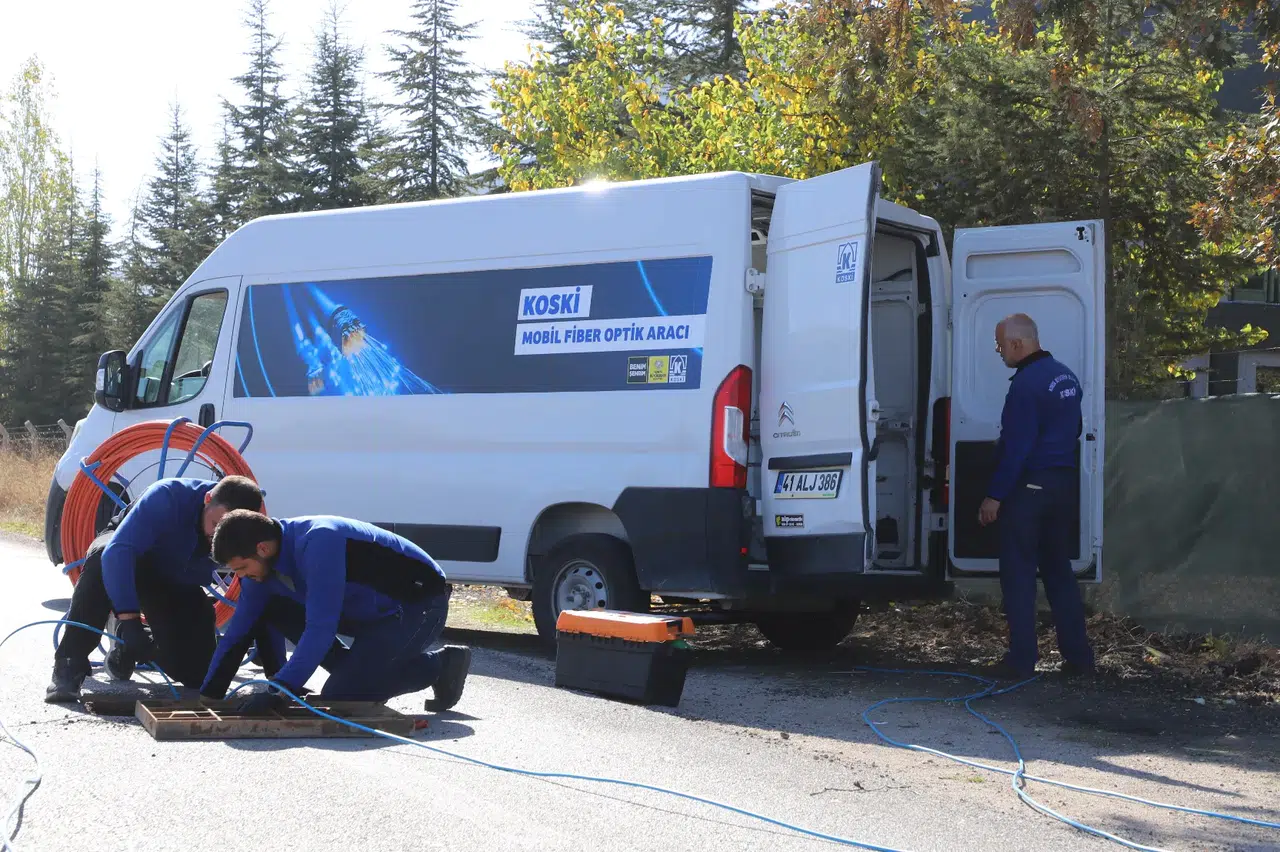 KOSKİ’den dijital altyapıya büyük yatırım: Mobil Fiber Aracı hizmete girdi!