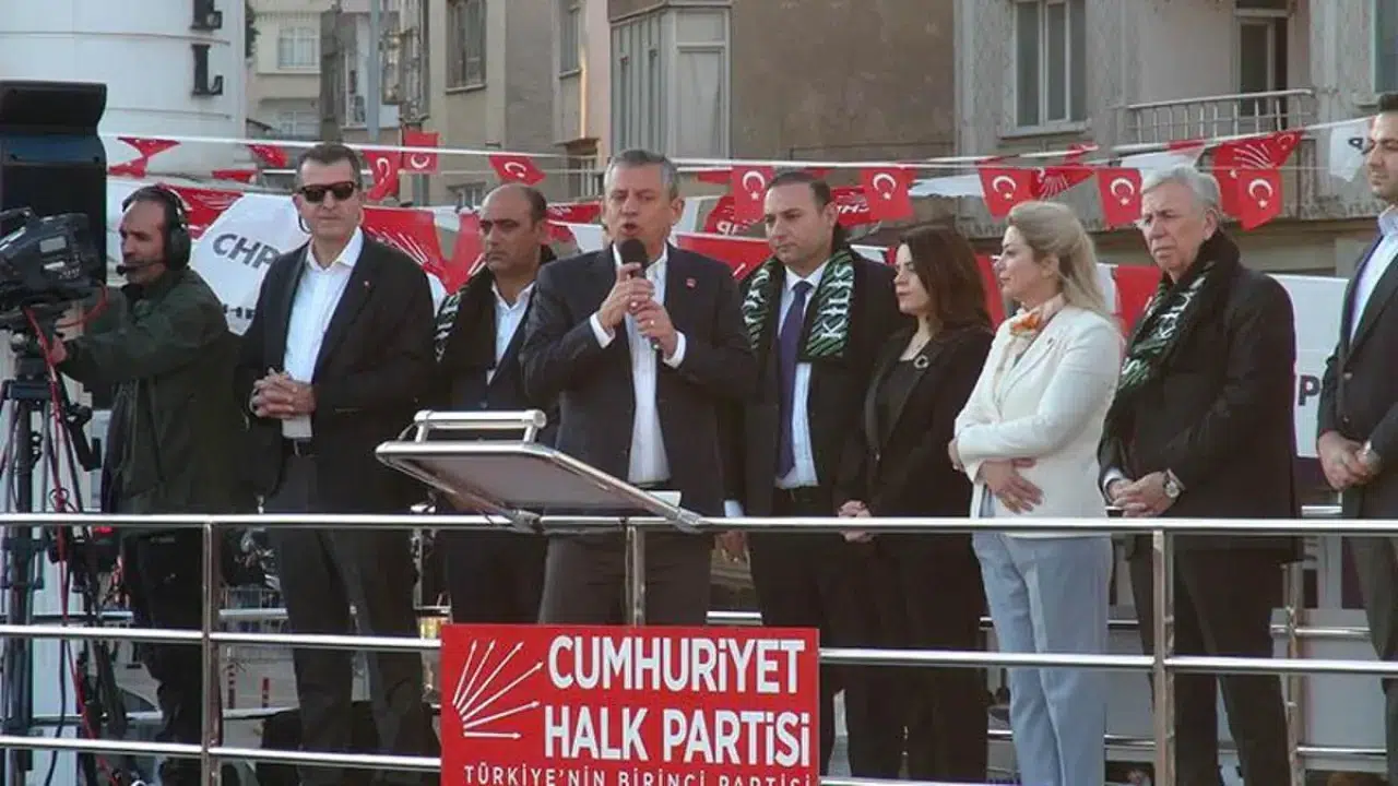 CHP lideri Özel: Benim partimi kapatmaya çalışıyorlar!