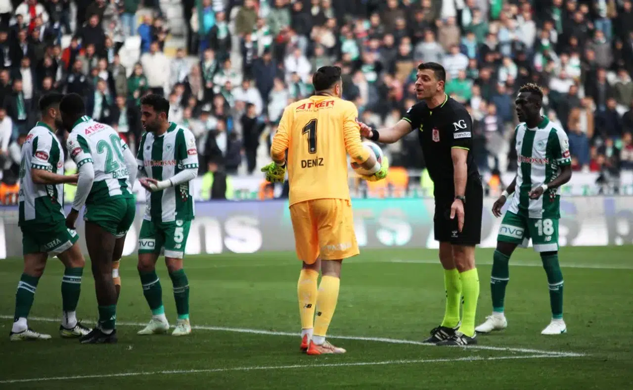 Konyaspor - Rizespor maçının hakemi açıklandı! İşte haftanın hakemleri