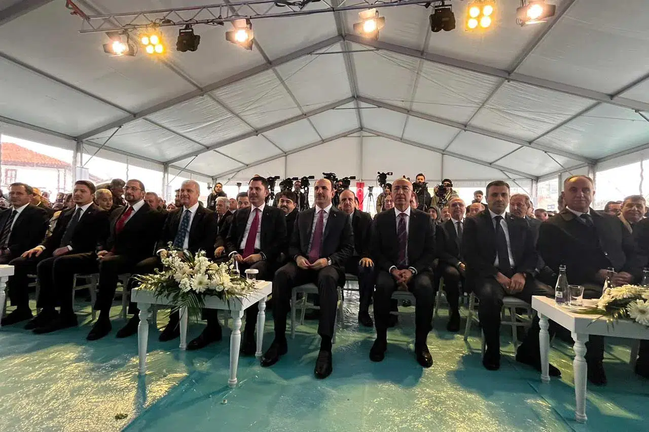 Konya’nın kalbindeki dönüşüm Bakan Kurum’un katılımı ile açıldı