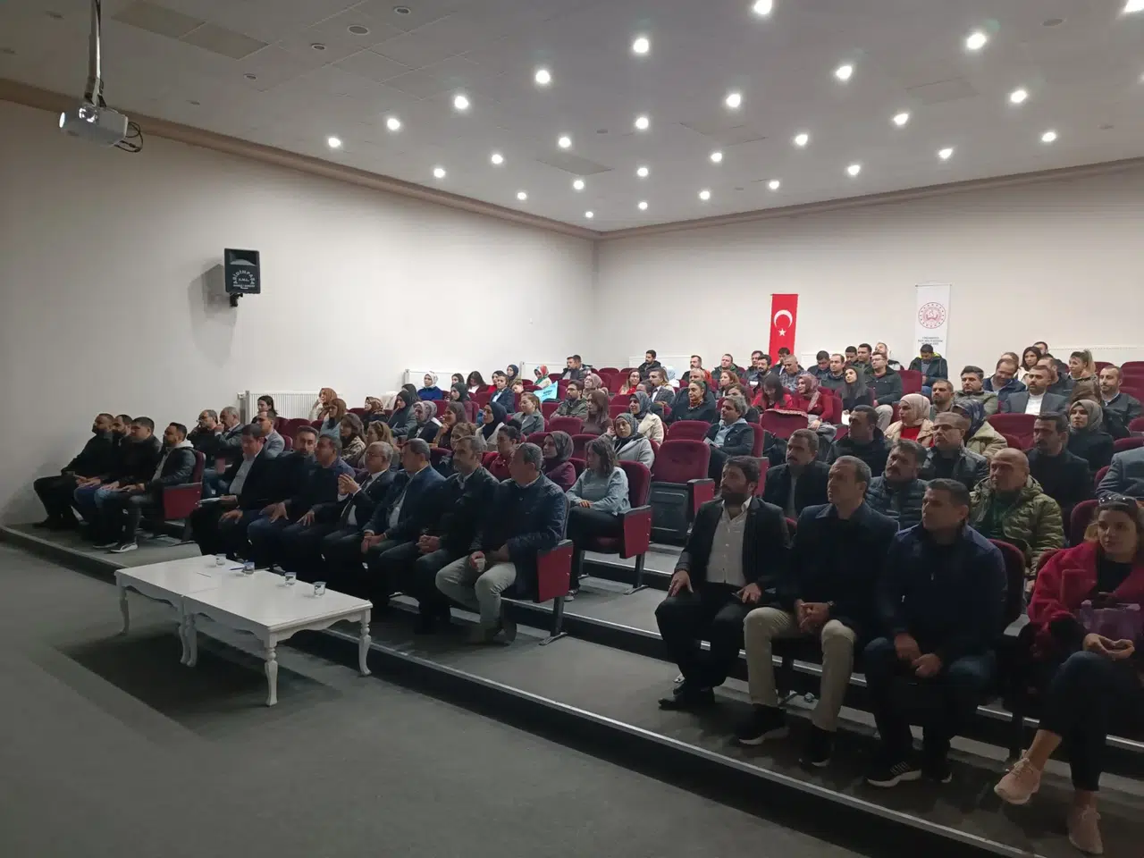 Konya’da dostluk kültürü güçleniyor: Öğrenciler, öğretmenler ve velilerle bir arada