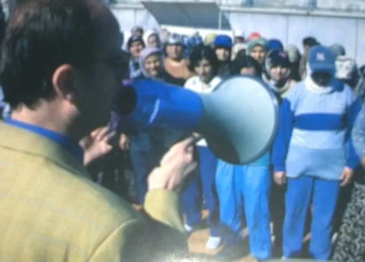 Konyalı siyasetçi yıllar önce çekilen fotoğraflarını paylaştı!