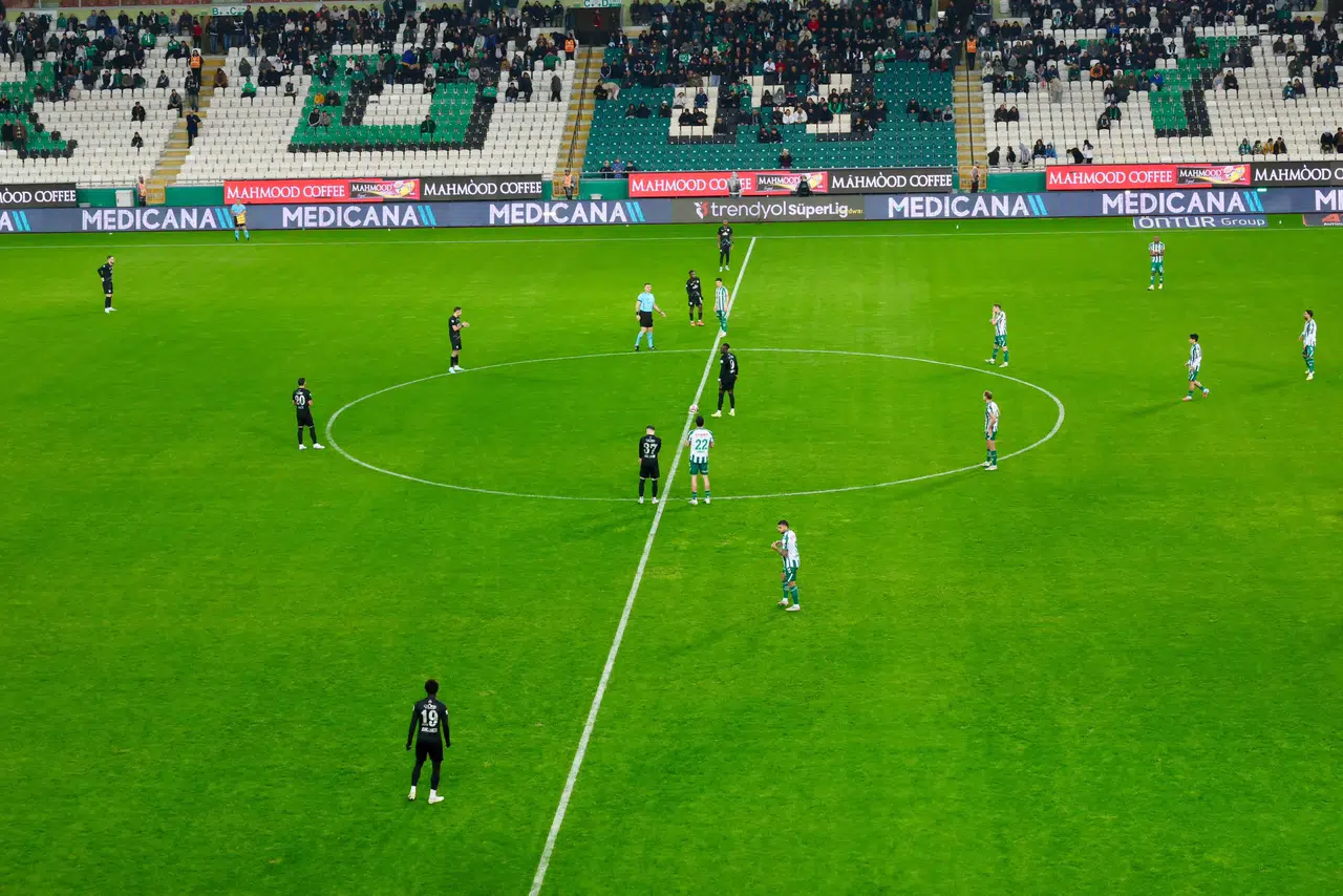 Konyaspor- Rizespor maçını 3 kritik isim yan yana izliyor!