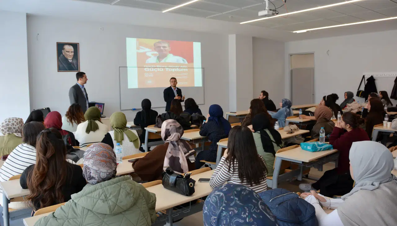 Engelli bireylerin gücünü anlatan konferans Konya’da farkındalık yarattı