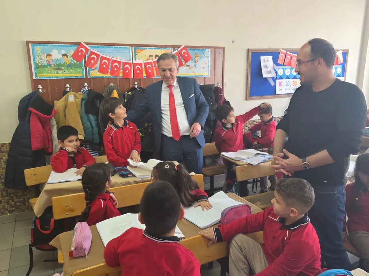 Konya Milli Eğitim Müdürü Yiğit o ilçede öğrencilerle bir araya geldi!