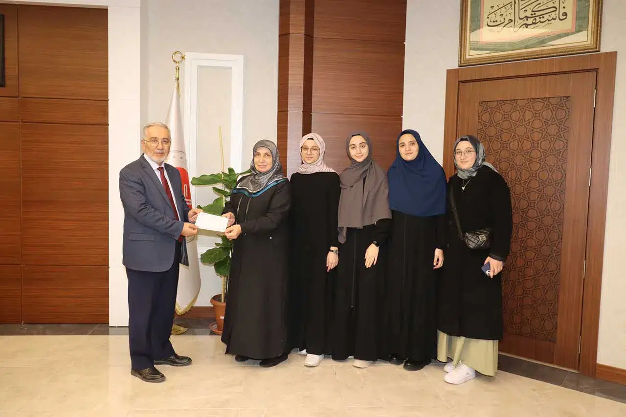 Konya'dan Filistin'e maddi destek! Para, müftülüğe teslim edildi