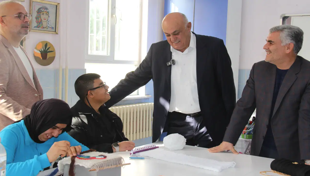 Konya Şeker’den engellilere destek! Erkoyuncu öğrencilerle buluştu