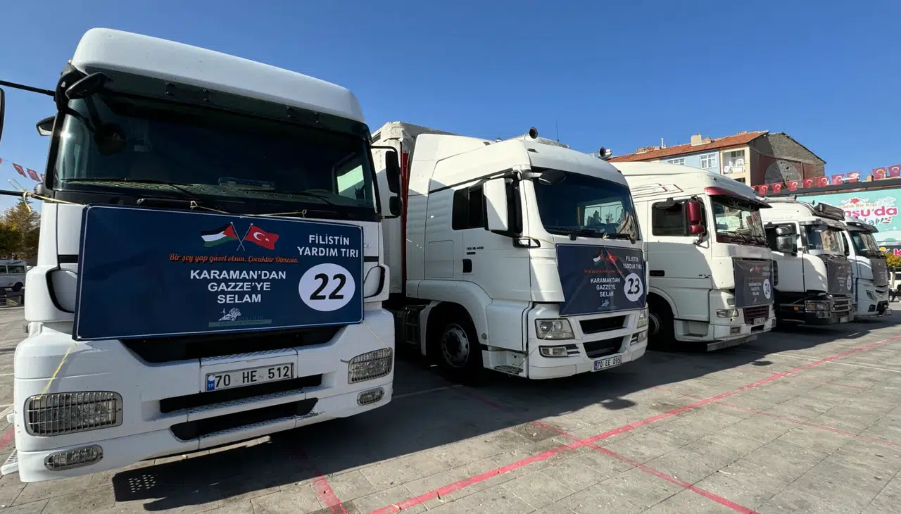 Gazze’ye yardım tırları dualarla yola çıktı