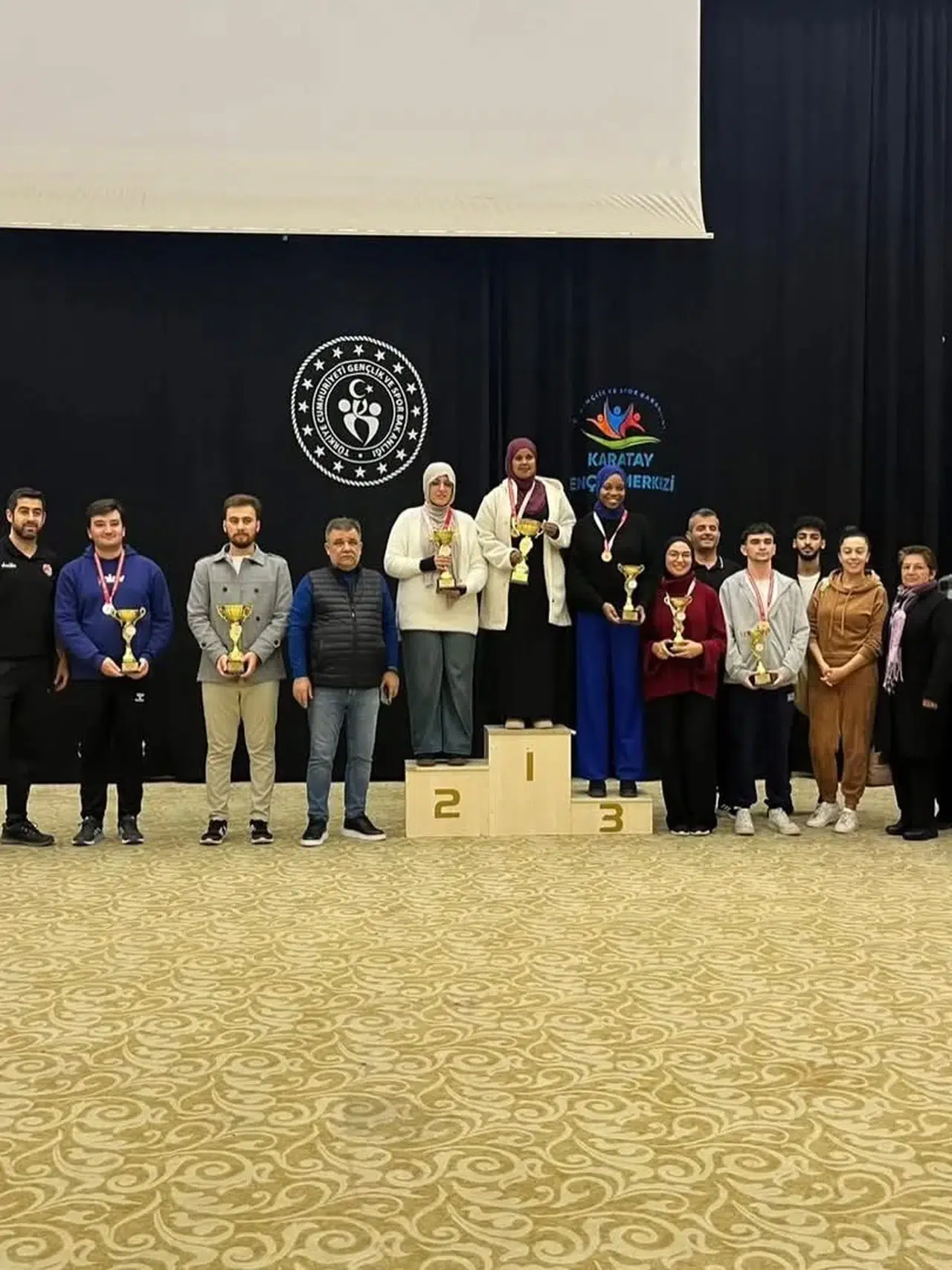 Konya İdeal öğrencileri şampiyonluğa doymuyor!