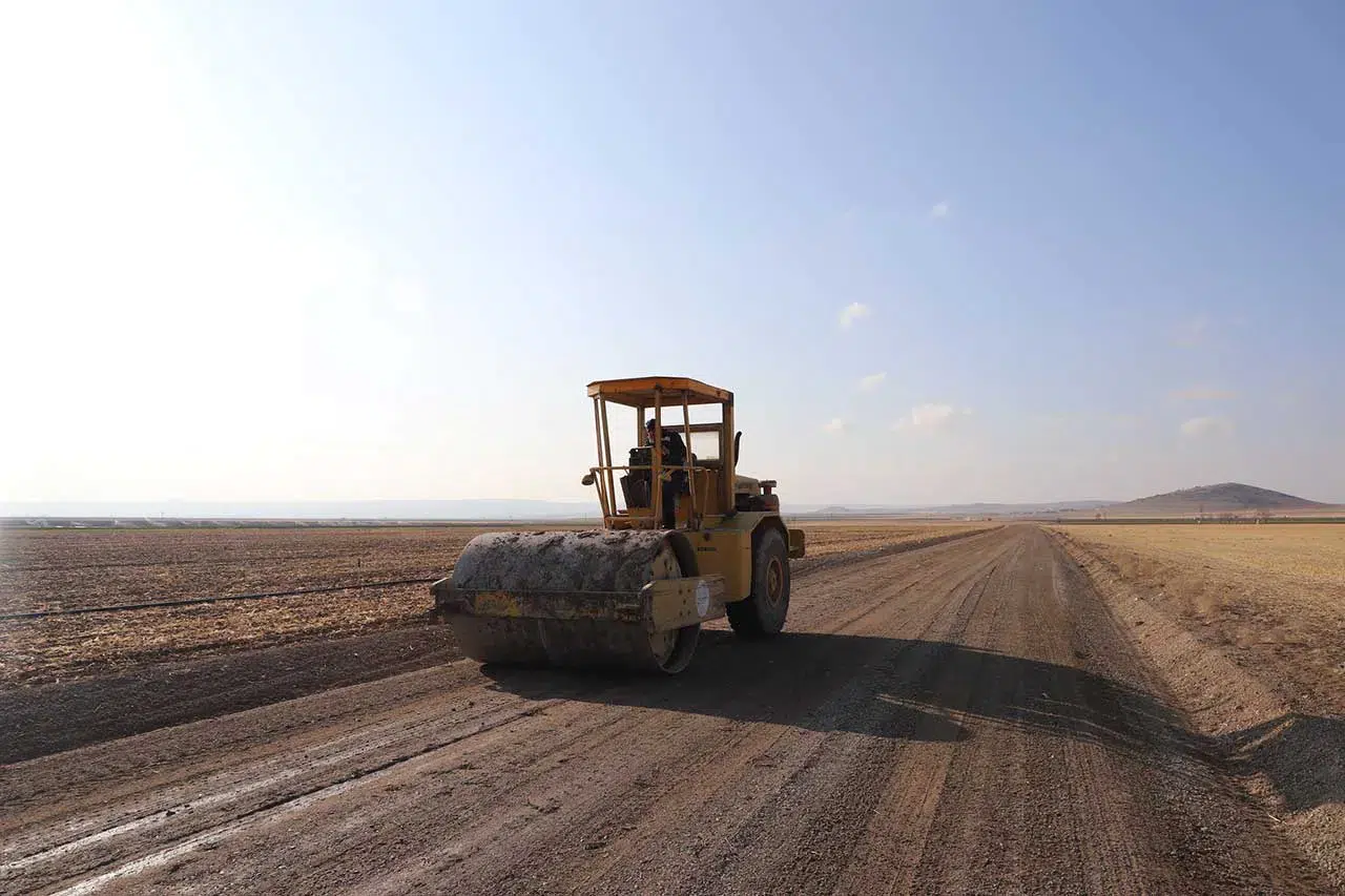 Konya'nın o ilçesinde yol sorunu tarihe karışıyor! "Kendi imkanımızla yaptık"