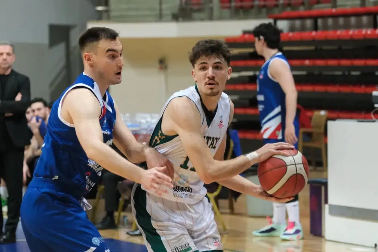 Karatay Basketbol, evinde İstanbul ekibini rahat geçti