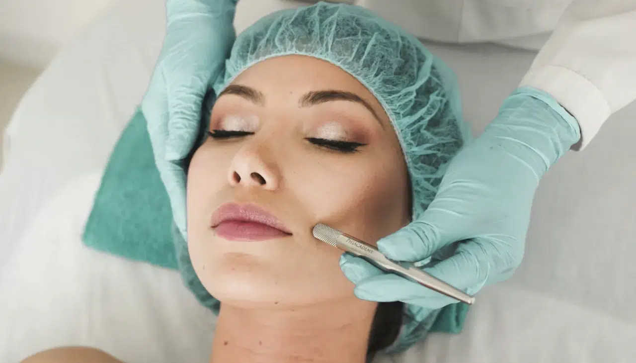 Konya'da estetik rüzgarı: "Yaşlanmadan gençleşmek istiyorlar"