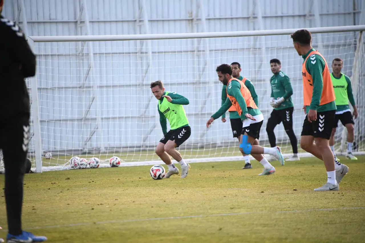 Konyaspor'da izin sona erdi! Fenerbahçe maçı için yeniden topbaşı