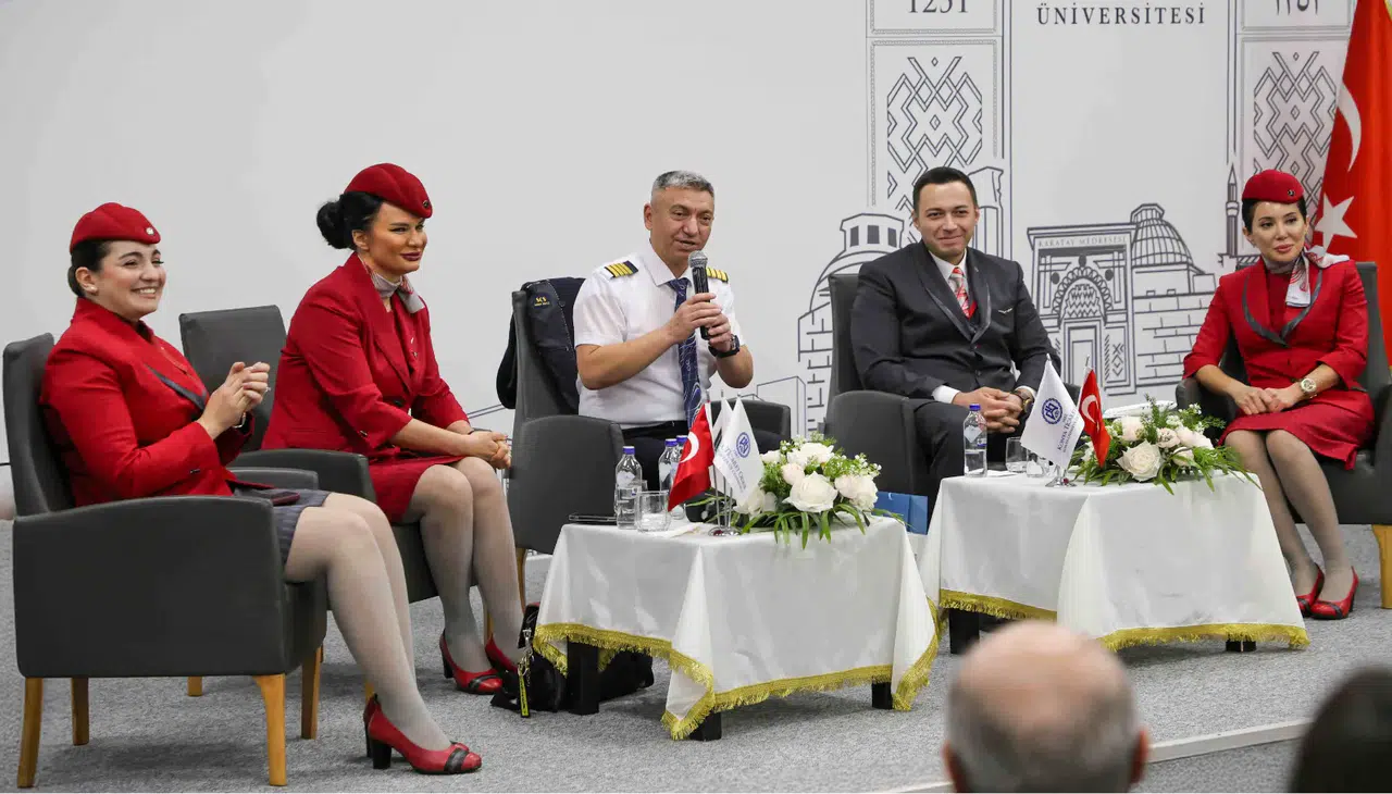 Konya’da gençler havacılıkla gökyüzüne uçtu!