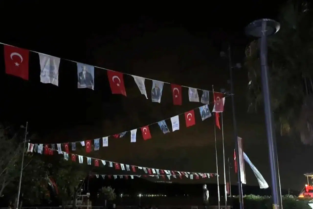 Vatandaşlardan belediyeye elektrik isyanı! "Karanlıkta kaldık!"