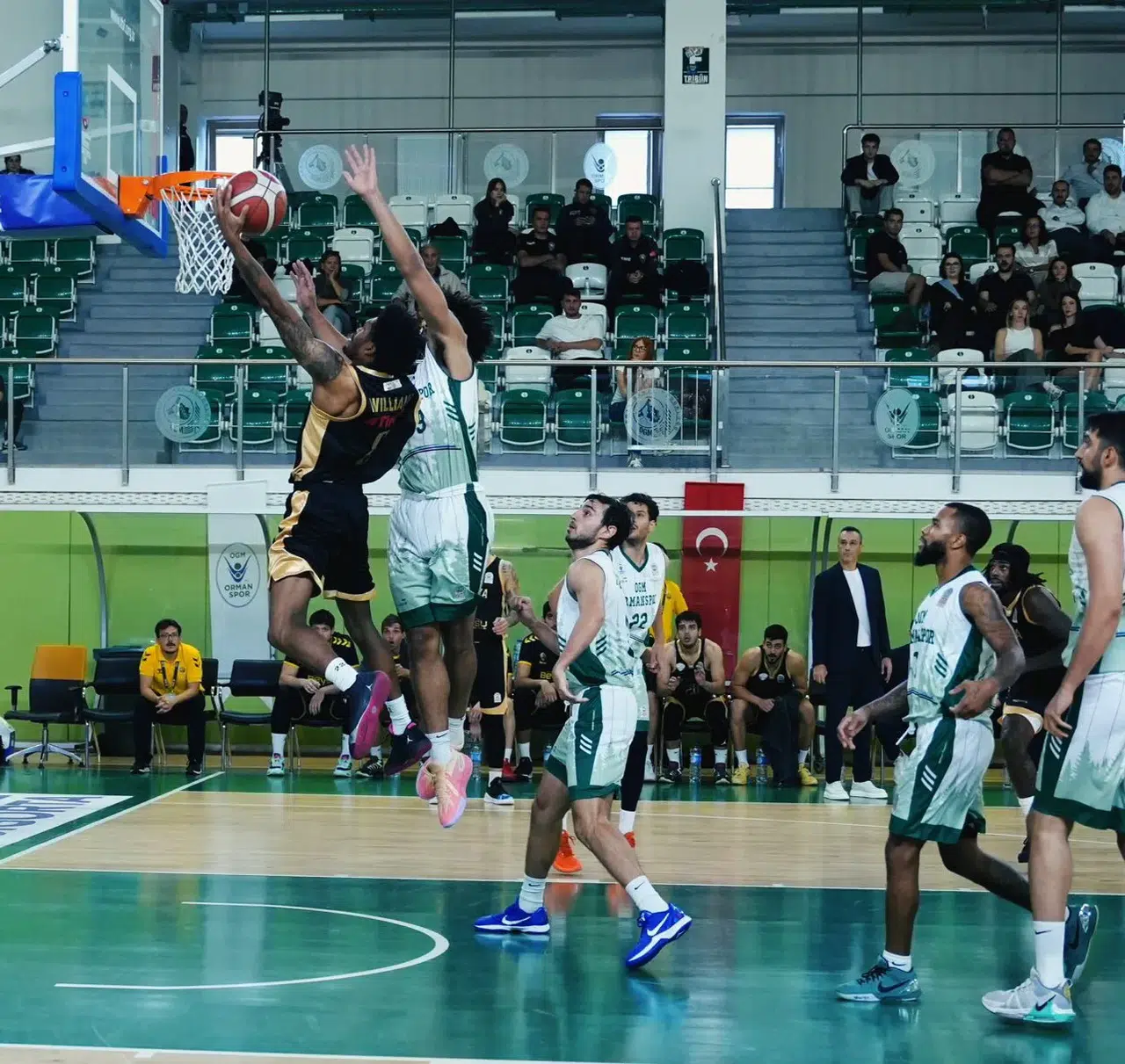 Konya BBSK, Ankara'da çok rahat kazandı