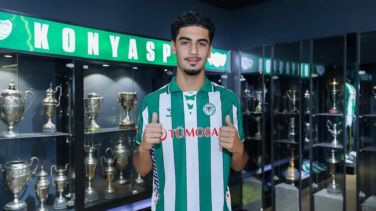 Konyaspor 3 yıllık sözleşme imzalamıştı! Genç oyuncu U19’da oynayacak
