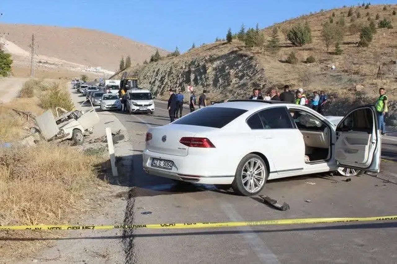 Konya’da katliam gibi kaza! İkizler öldü, 5 yaralı
