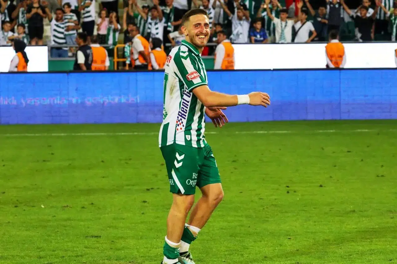 Konyaspor Başkanı Ömer Atiker, transferde şartını açıkladı