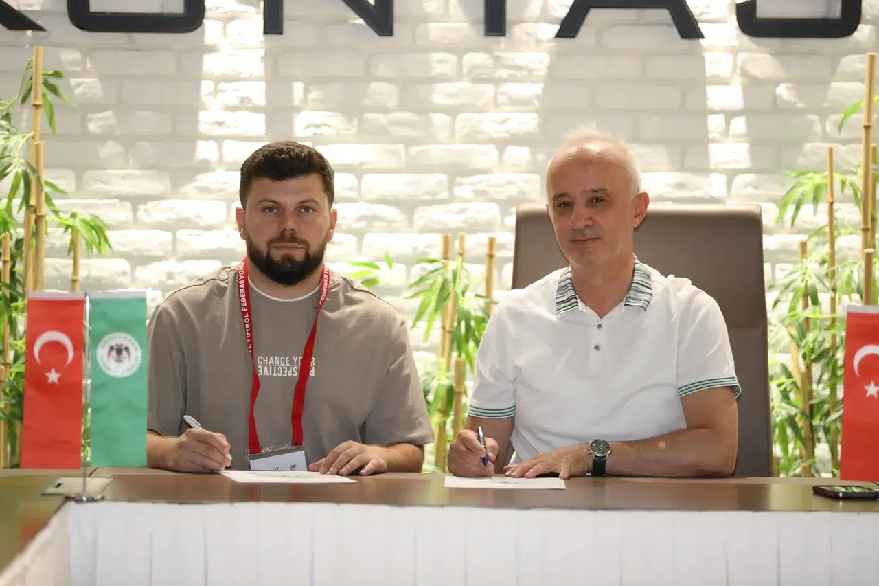 Konyaspor futbol okulları ülke sınırlarını aştı! İlk okul o ülkeye açıldı