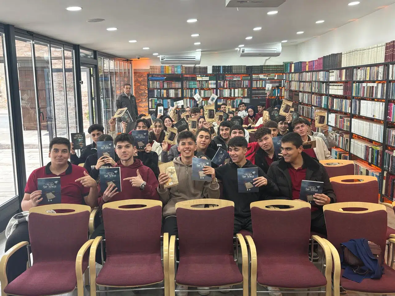 Konya’da edebiyat sevgisi gençlerle büyüyor