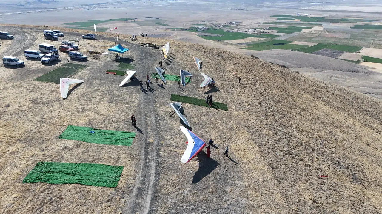 Karapınar, Uluslararası Yelken Kanat Şampiyonası'na ev sahipliği yapıyor