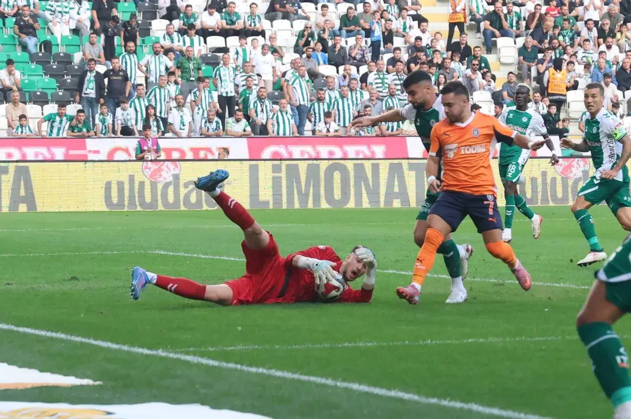 Başakşehir'den Konyaspor maçı sonrası isyan!