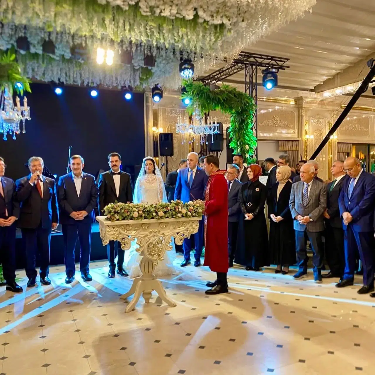 Kıbrıs’tan Ankara’ya, Bakanlardan Vekillere! Herkes Konyalı ismin düğününde buluştu