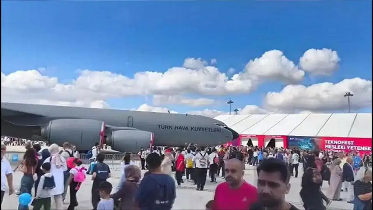 TEKNOFEST'te son gün yoğunluğu