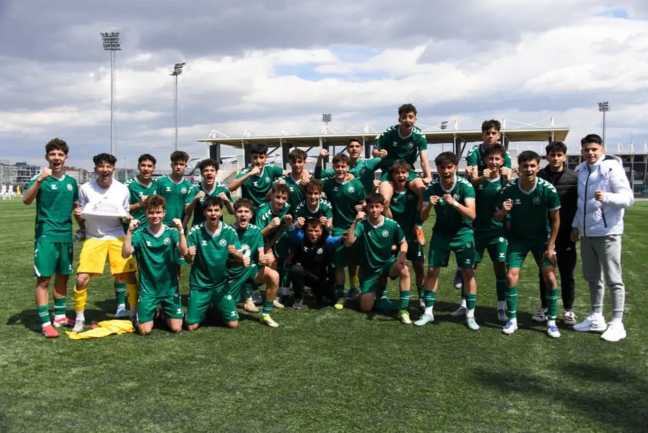 Konyaspor iki kategoride şampiyon oldu