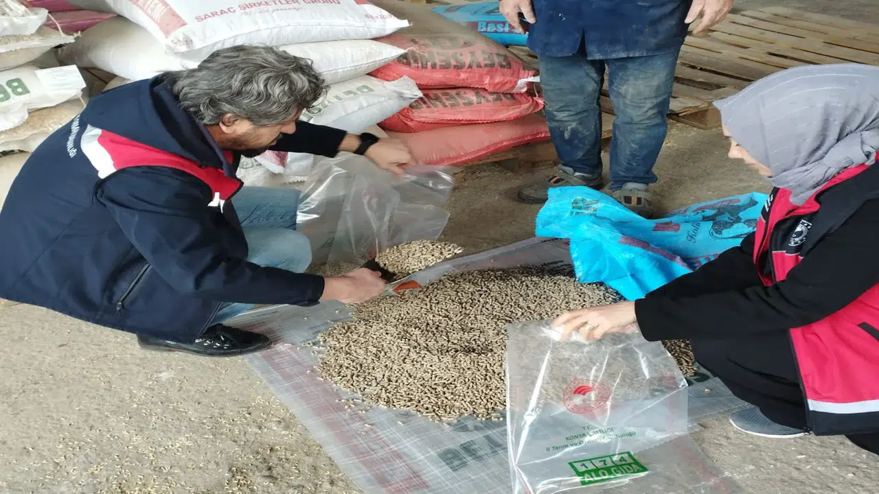 Konya'da gıda güvenliği için sıkı denetim! Numune alımları sürüyor