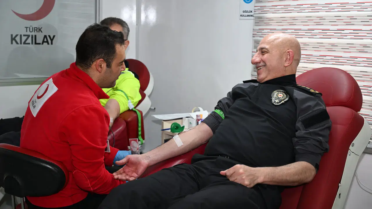 Konya Emniyeti’nden Polis Haftası’nda anlamlı kan bağışı