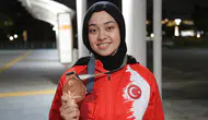 Türk sporcudan Tokyo’da tarihi başarı: Konya’dan Esma Gökülü bronz madalya kazandı