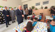 Miniklerin karne sevinci! Konya'da son ders zili çaldı