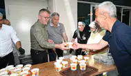 Konya'da binlerce kişiye aşure ikramı! Muharrem'in bereketi paylaşıldı