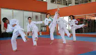 Konya'da çocuklar spor tesislerini doldurdu! Yaz okulları başladı