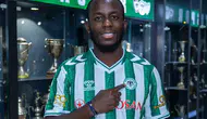 Konyaspor’a yeni transfer! Dompé imzayı attı