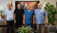 Konyalı Sanatçı o hastanede! Başhekim ile görüştü