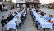 Konya’da Başkan Kavuş gençlerle bir araya geldi! Geleceği konuştular