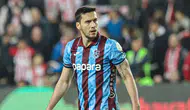 Konyaspor'dan Trabzonspor'a gitmişti! Ayağınızın tozuyla ilk maçına çıktı