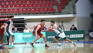 Karatay Basketbol, İBB önünde