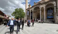 Konya’nın iki üst düzey ismi çarşıda! Görenler dönüp bir daha baktı