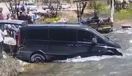 Konya’da freni boşalan minibüs çaya uçtu