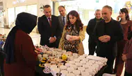 Konya'da 'El Emeği Göz Nuru' eserlere yoğun ilgi